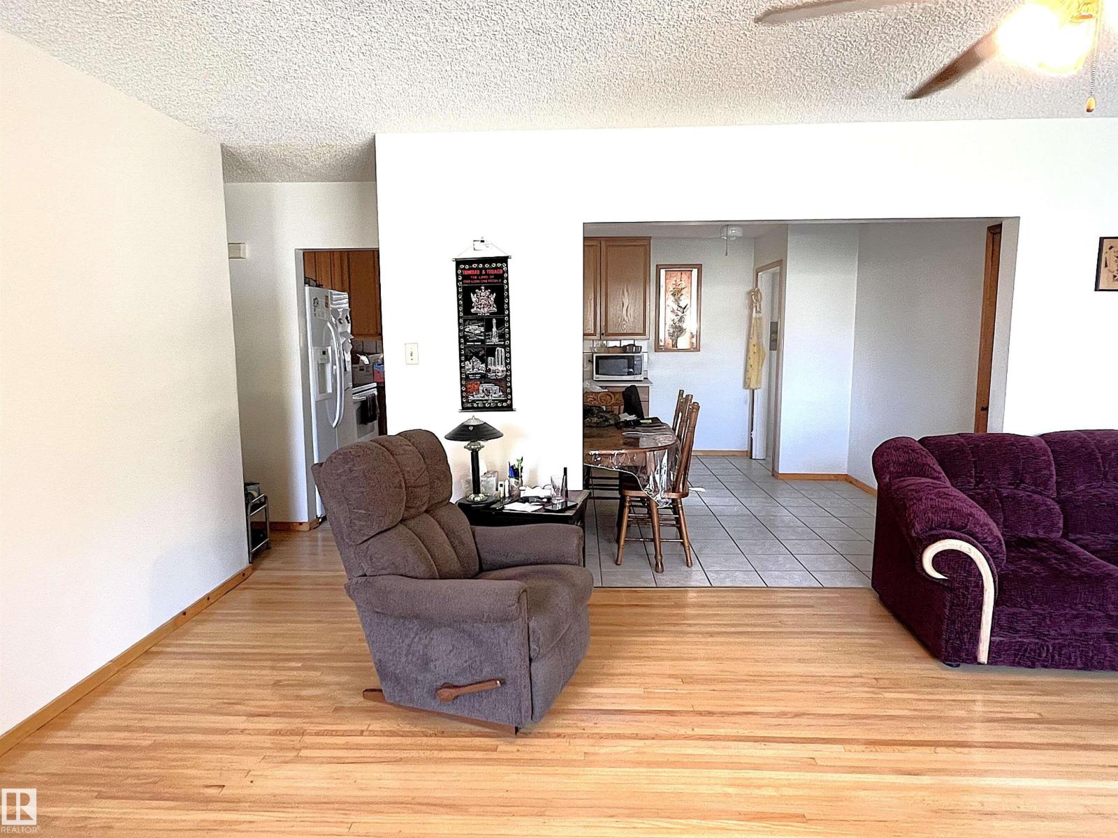 Single Family House Raised bungalow for Sale in    AV NW Edmonton 