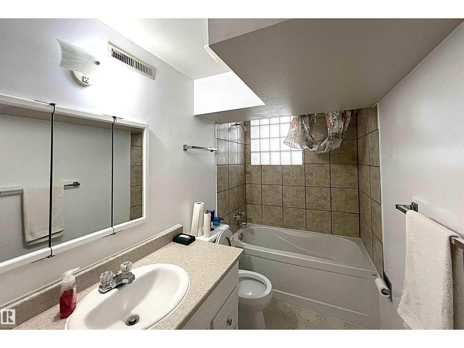Single Family House Raised bungalow for Sale in    AV NW Edmonton 