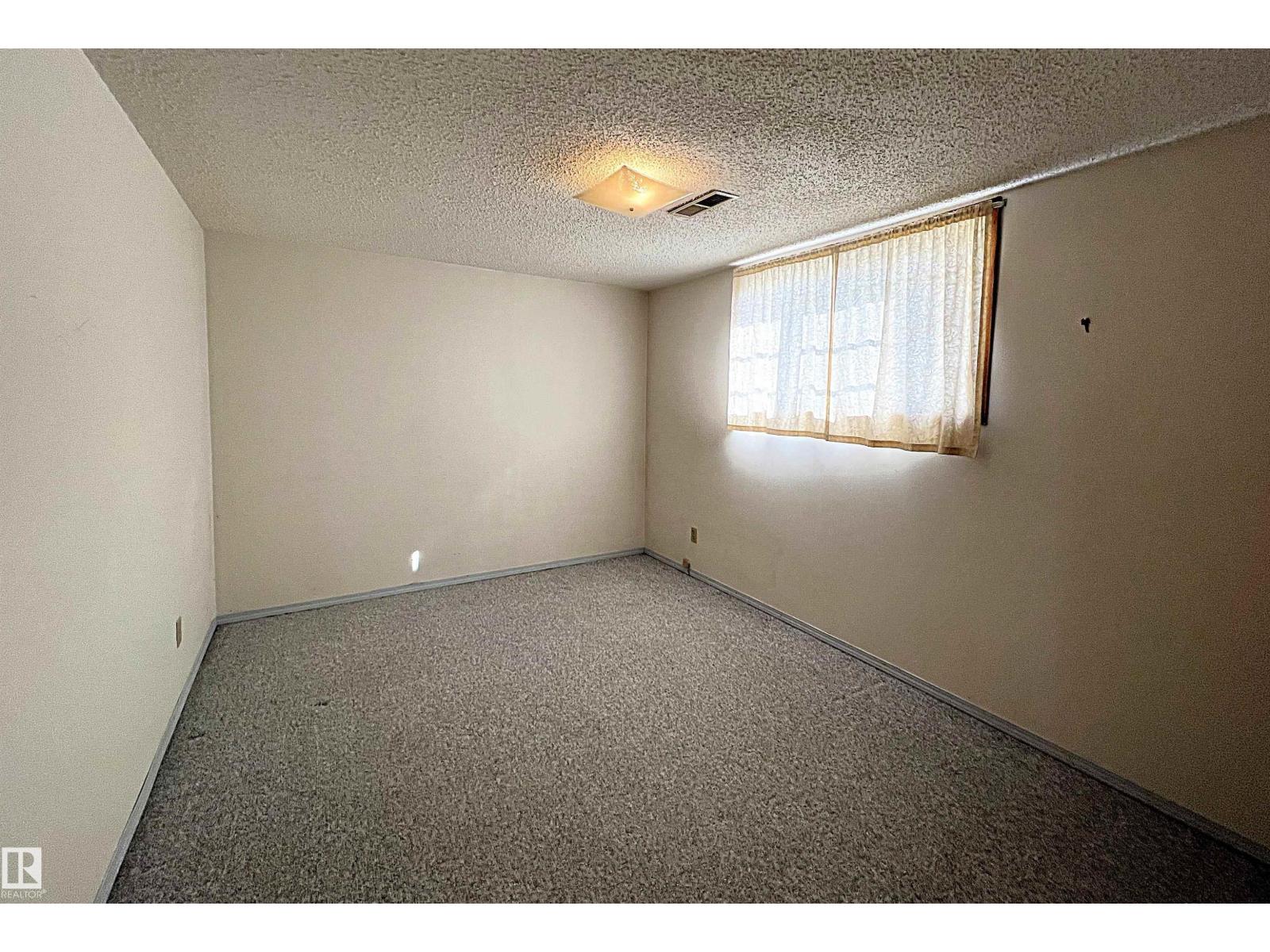Single Family House Raised bungalow for Sale in    AV NW Edmonton 