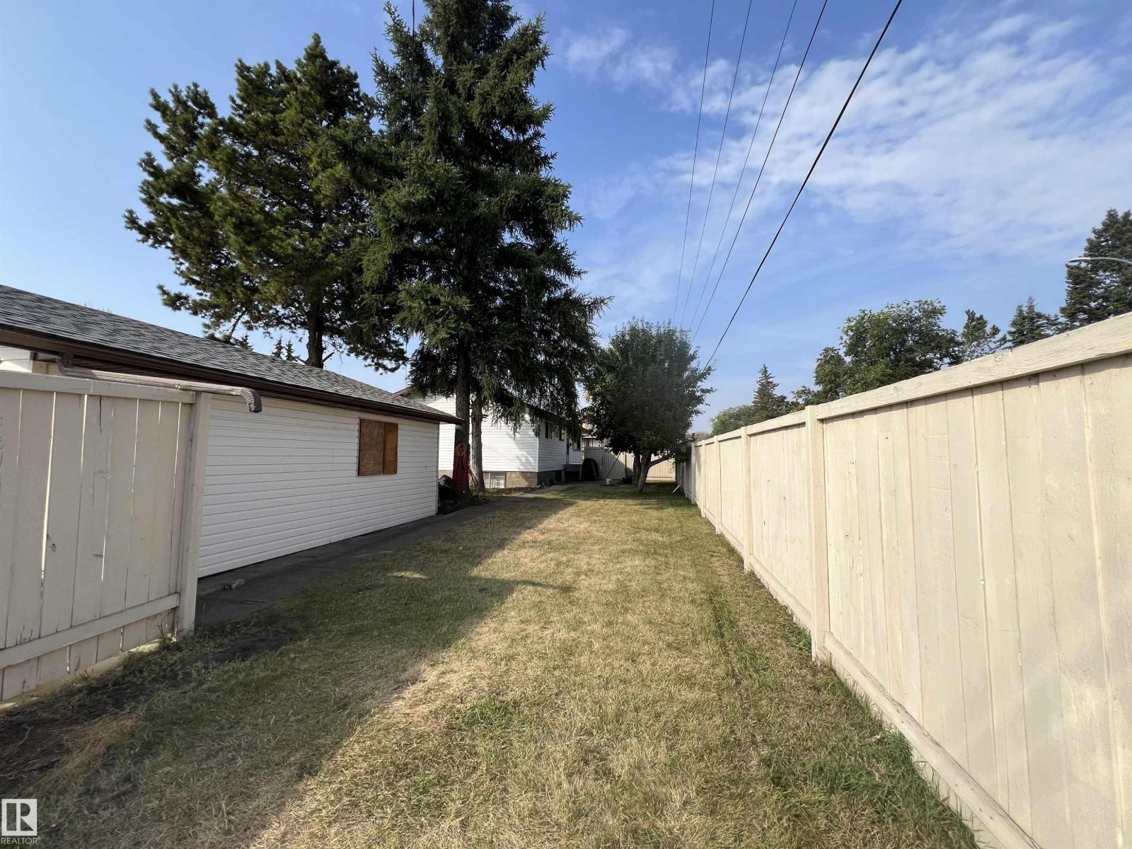 Single Family House Raised bungalow for Sale in    AV NW Edmonton 
