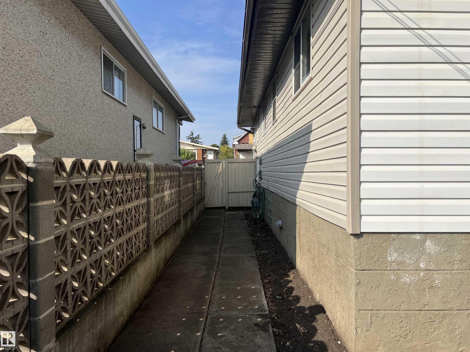 Single Family House Raised bungalow for Sale in    AV NW Edmonton 