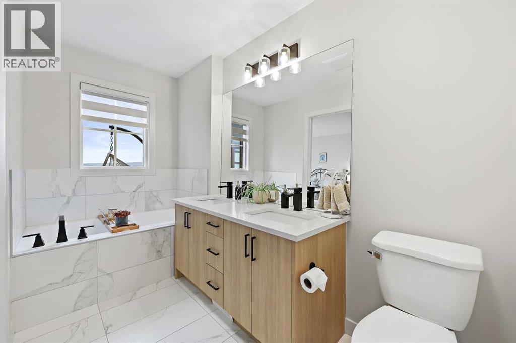 36 Heritage Lane, Cochrane