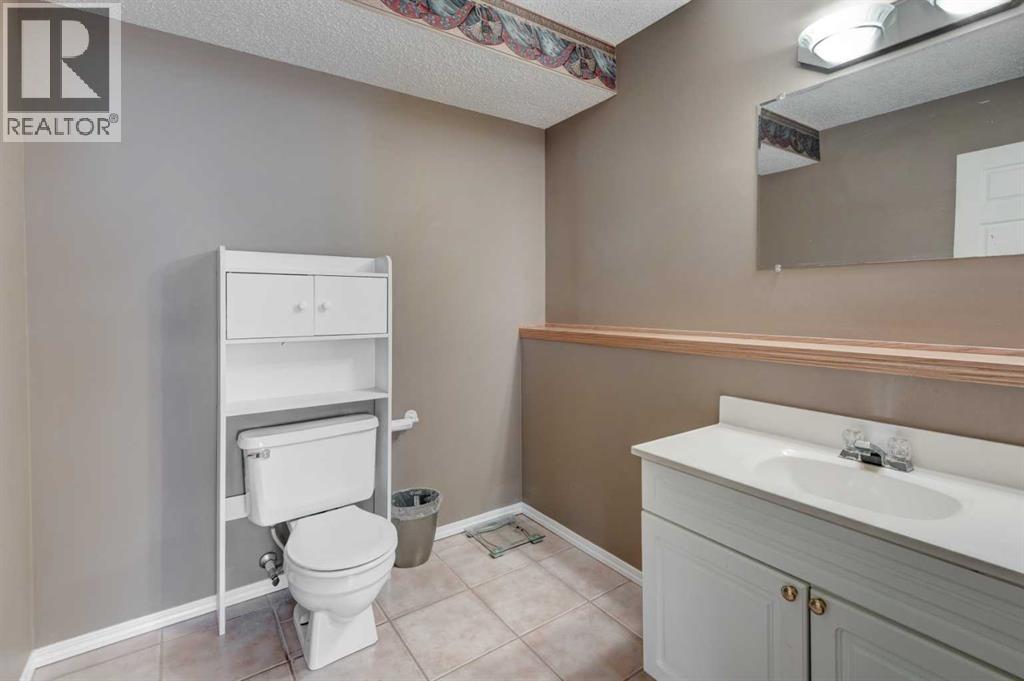 Single Family House Bi-level for Sale in  Mt Douglas Circle SE McKenzie Lake Calgary 