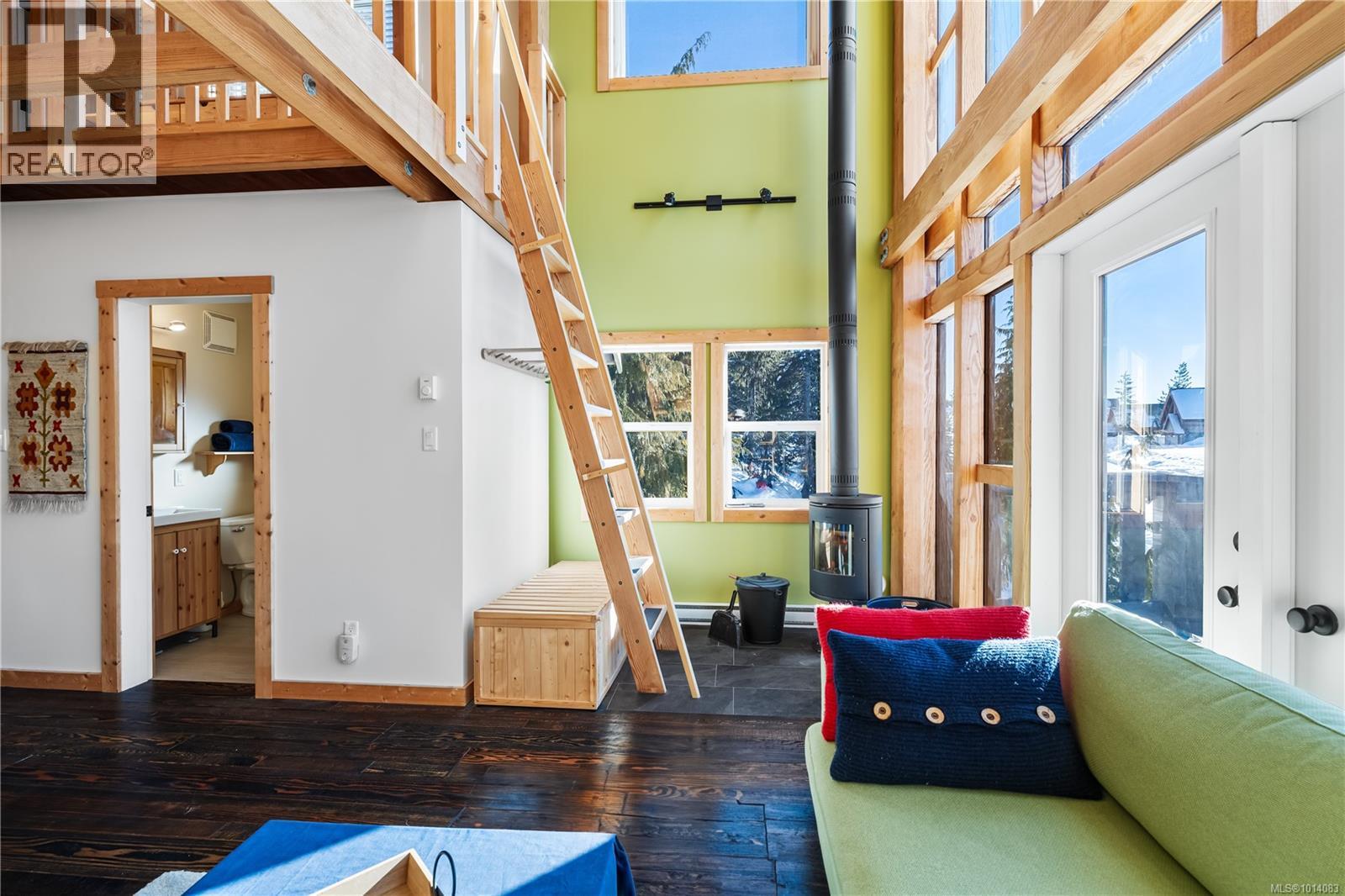 1000 Cruikshank Ridge, Courtenay