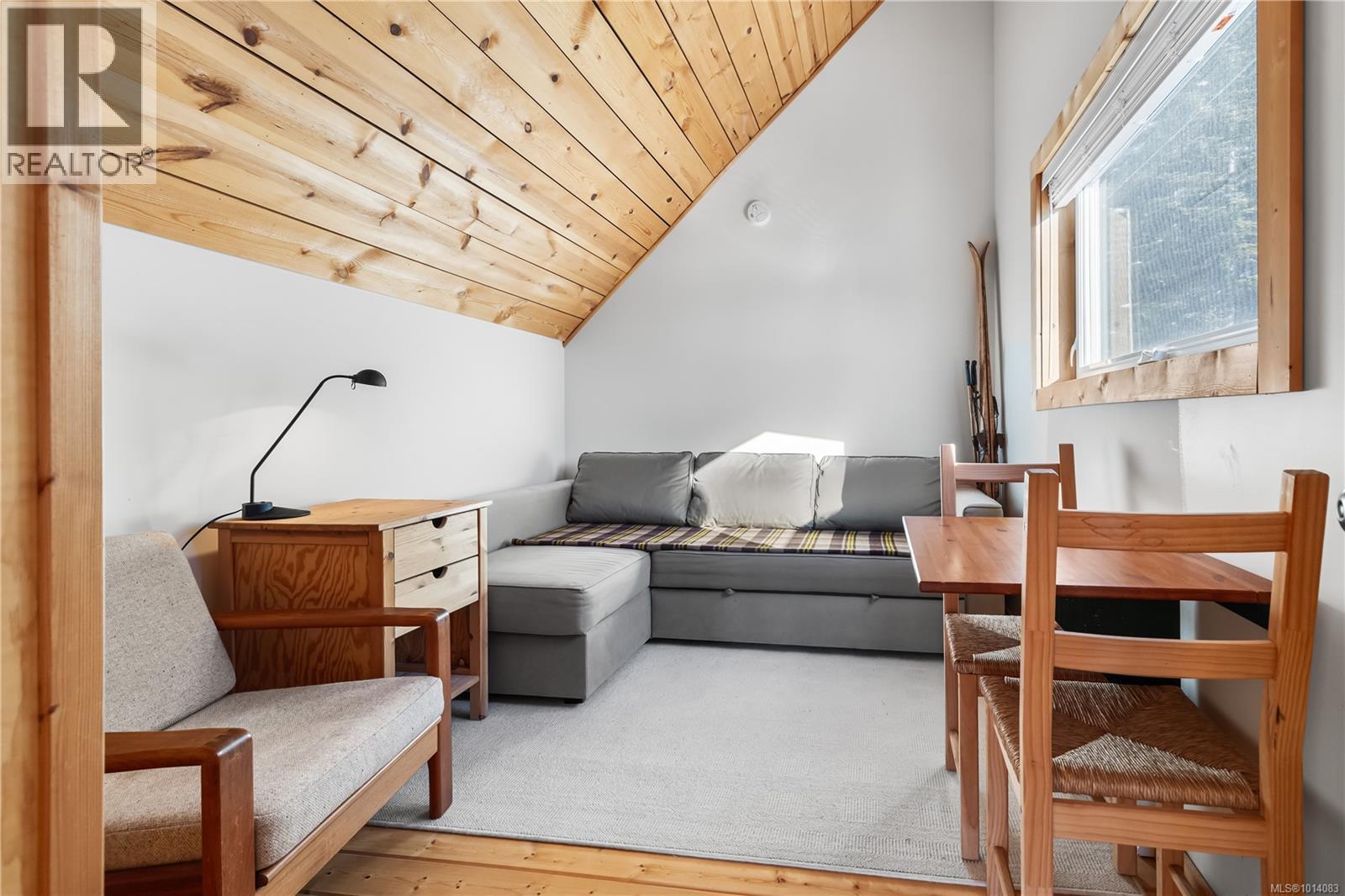 1000 Cruikshank Ridge, Courtenay