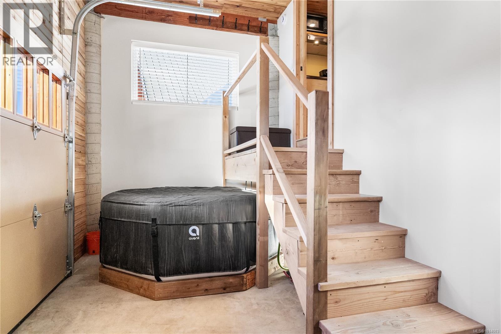 1000 Cruikshank Ridge, Courtenay