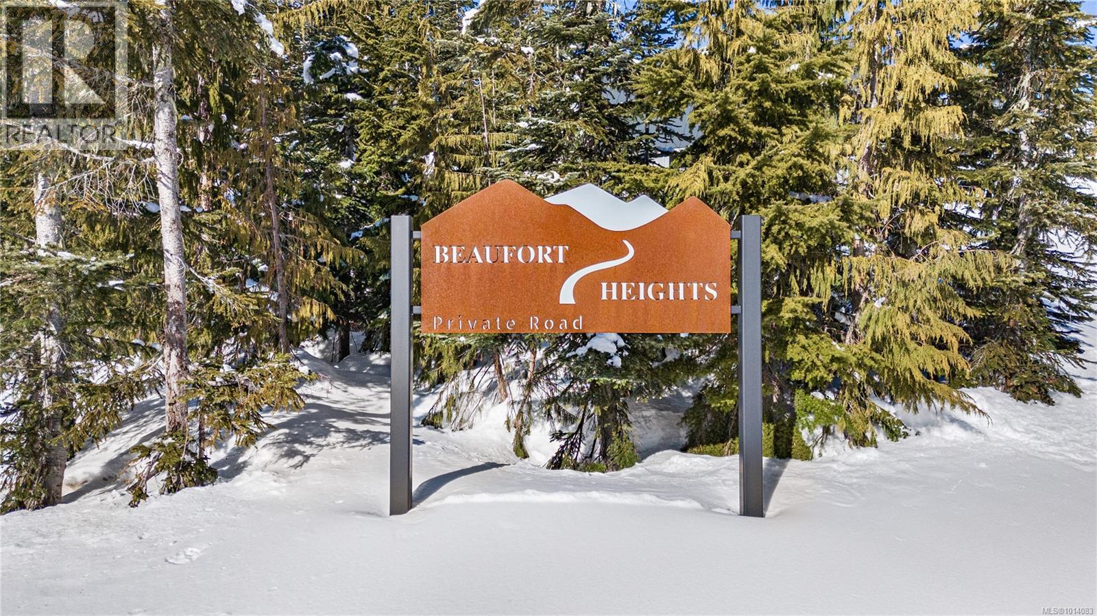 1000 Cruikshank Ridge, Courtenay