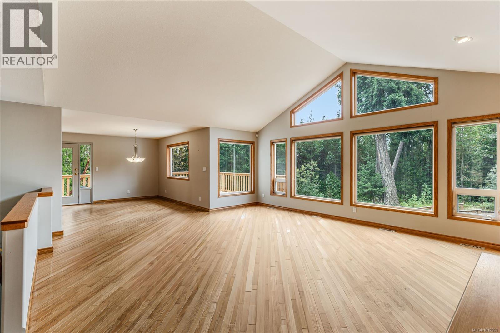 1010 Middlegate Rd, Errington