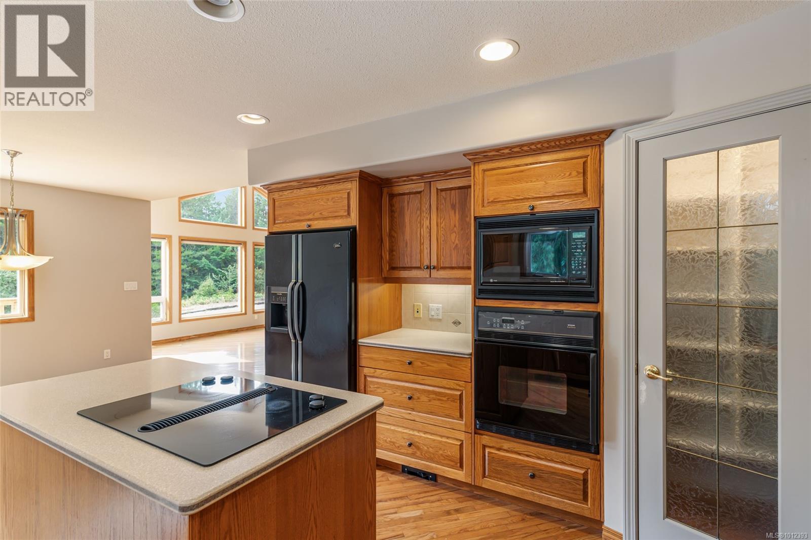 1010 Middlegate Rd, Errington
