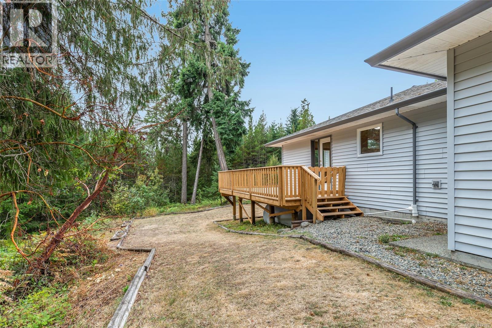 1010 Middlegate Rd, Errington