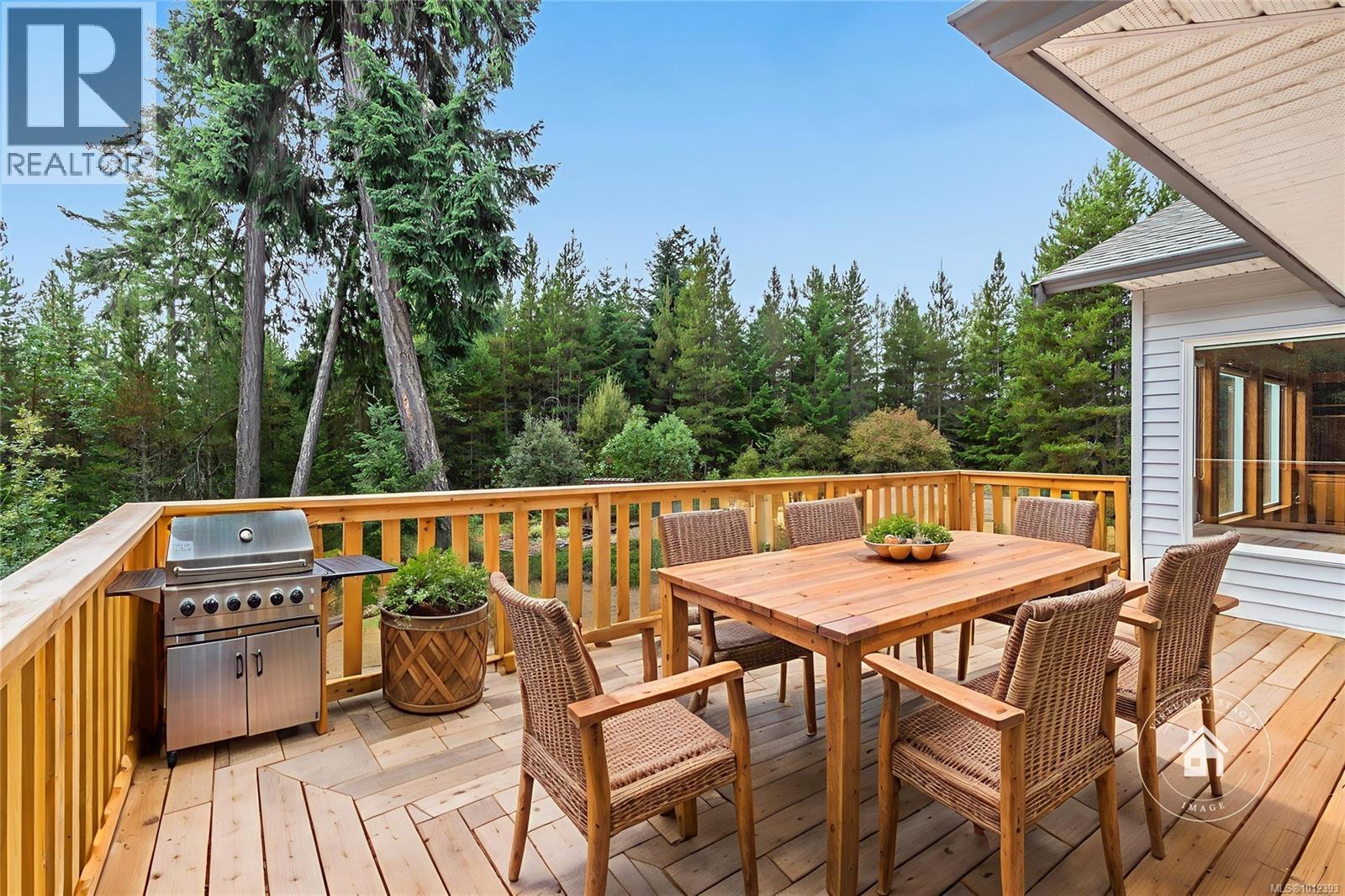 1010 Middlegate Rd, Errington