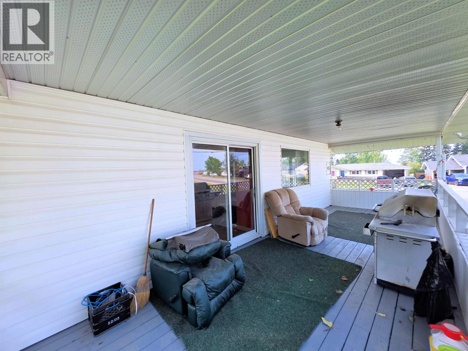 226 CENTENNIAL DRIVE, Mackenzie