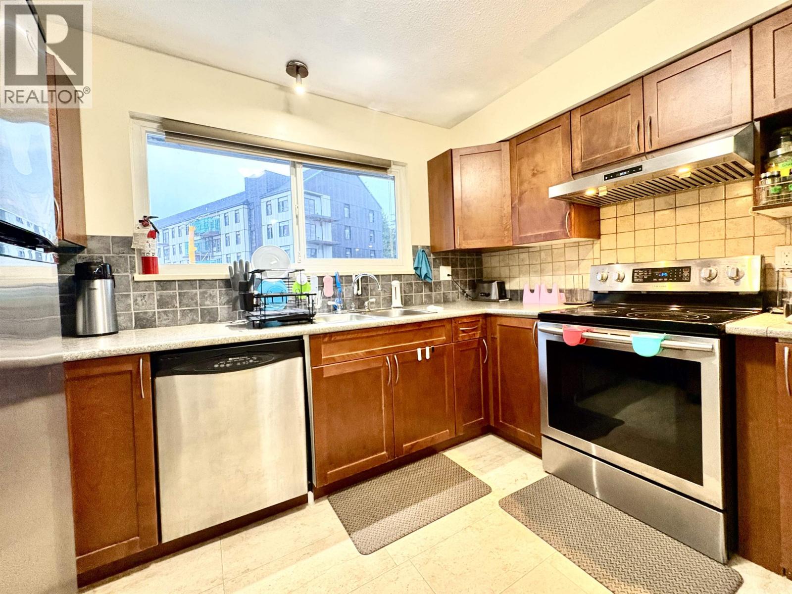 257 ANGELA DRIVE, Port Moody