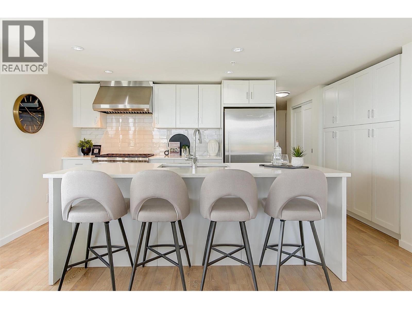 502 485 Groves Avenue, Kelowna