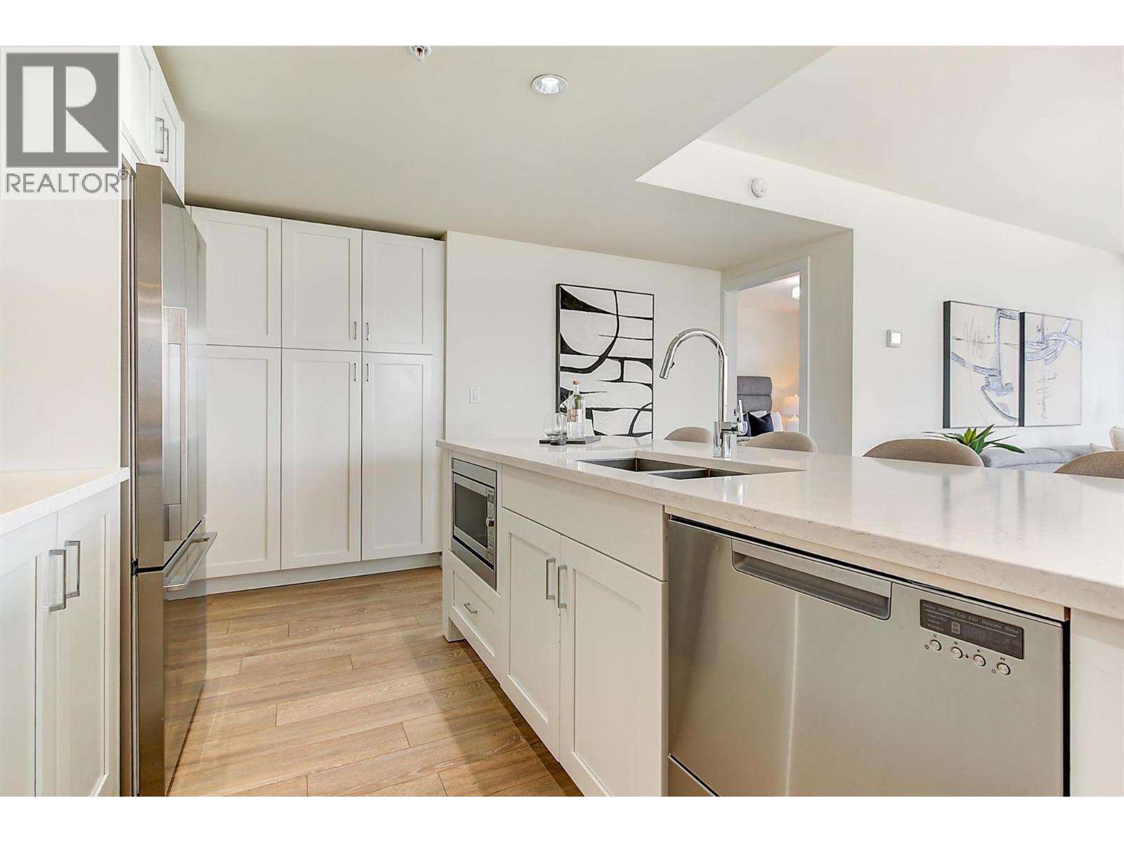502 485 Groves Avenue, Kelowna