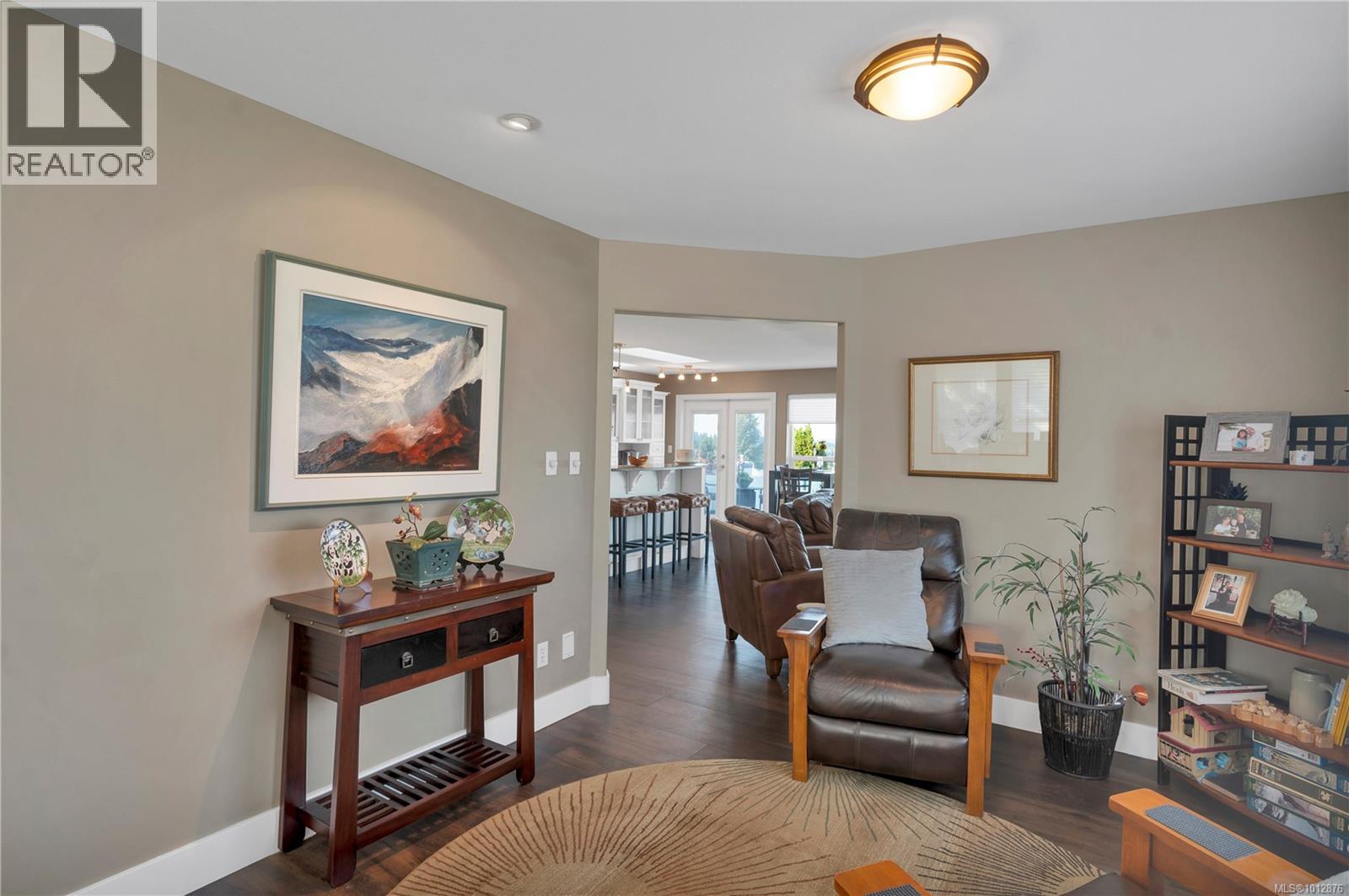 730 Nelson Rd, Campbell River