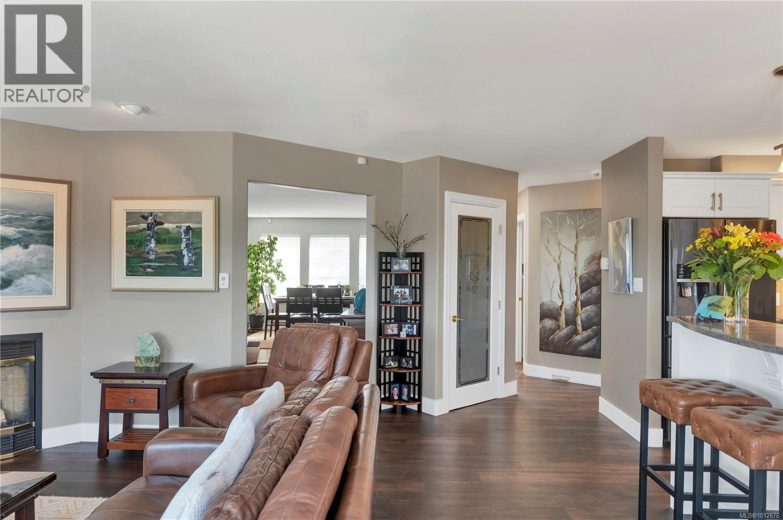 730 Nelson Rd, Campbell River