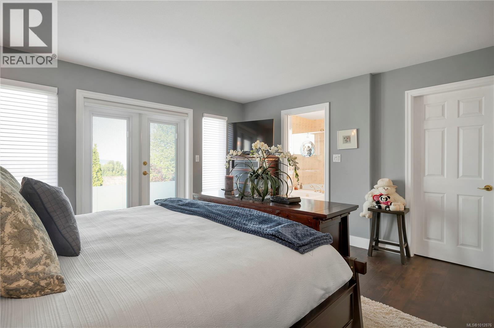 730 Nelson Rd, Campbell River