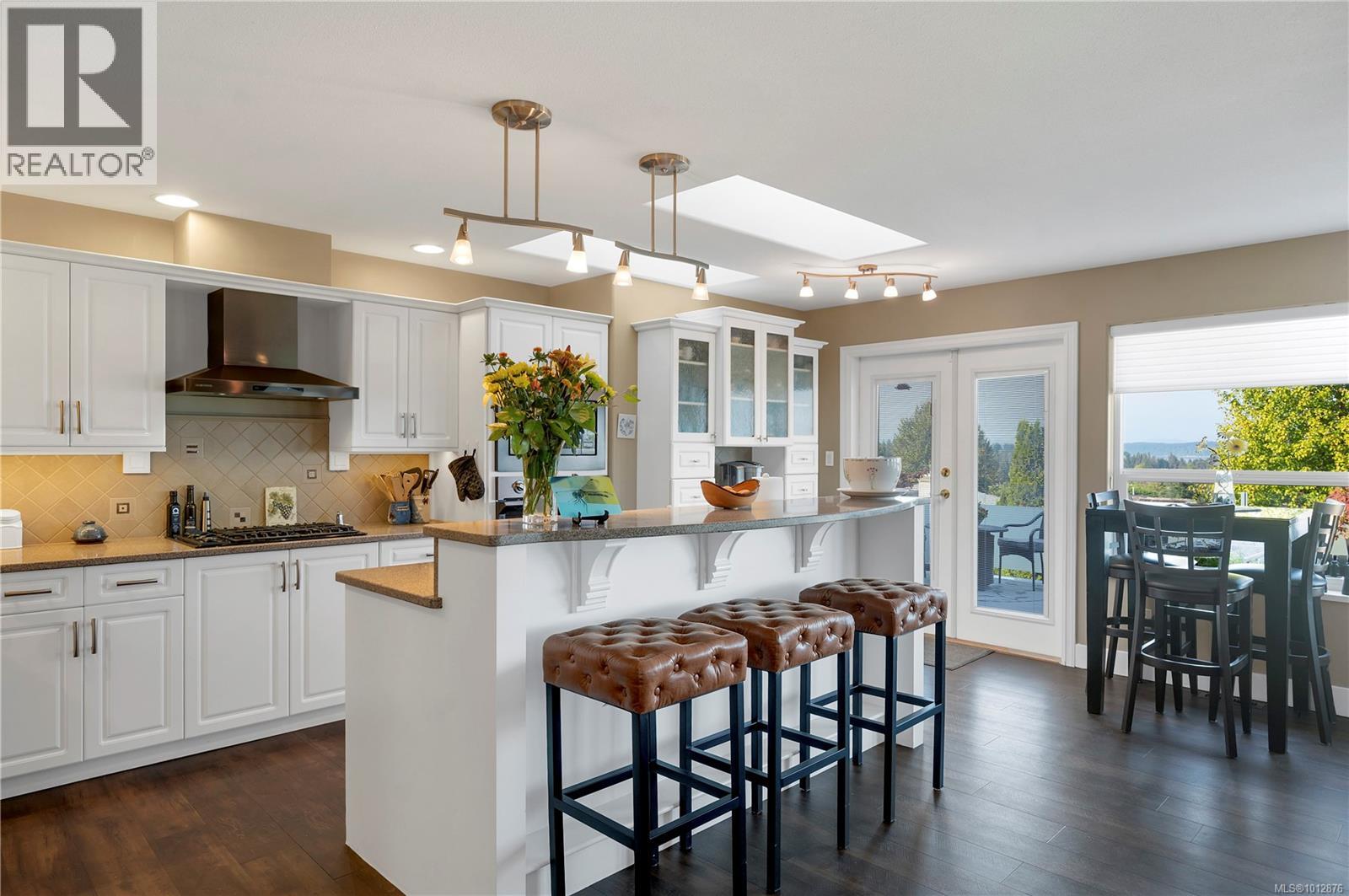 730 Nelson Rd, Campbell River