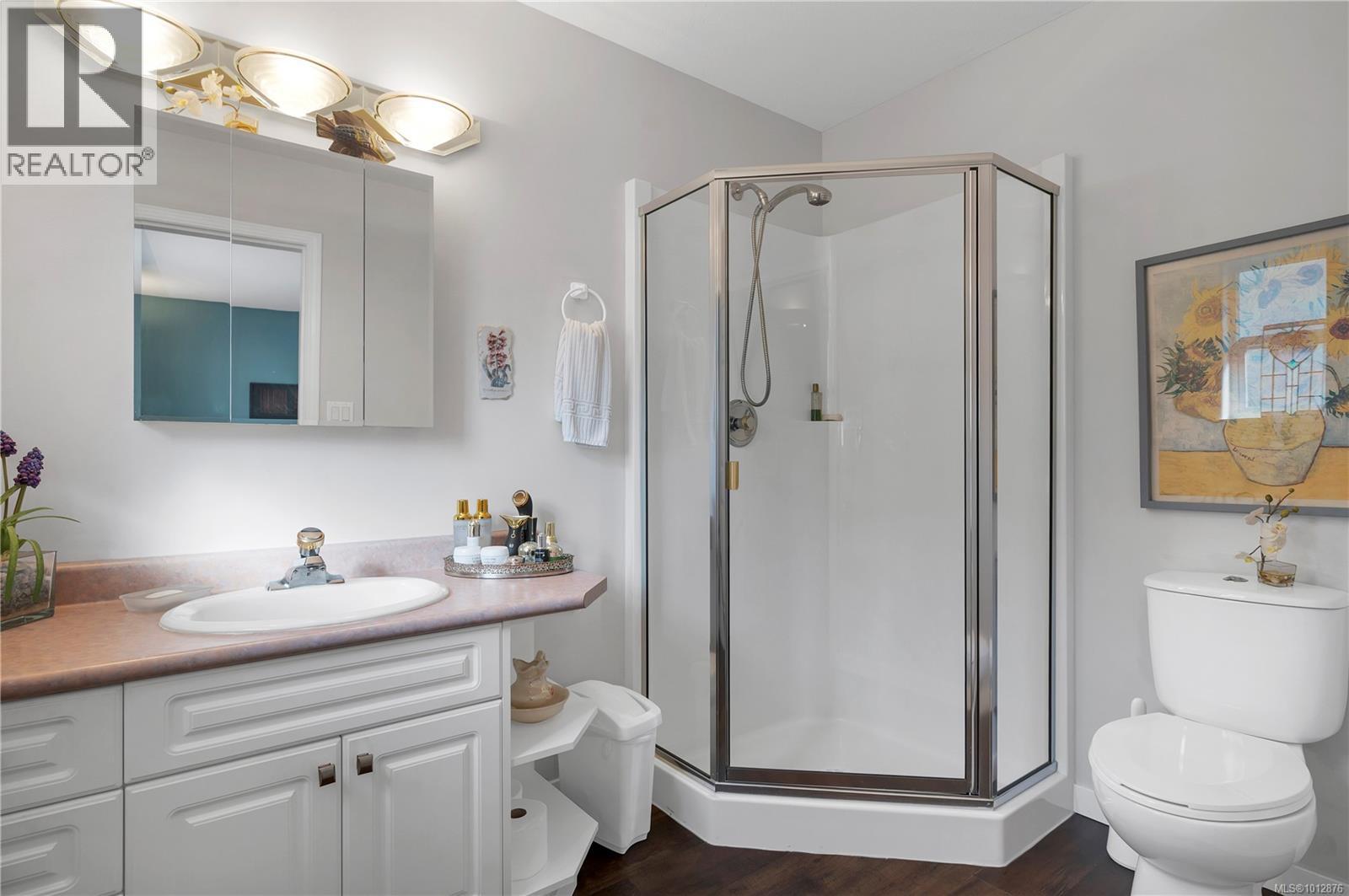 730 Nelson Rd, Campbell River
