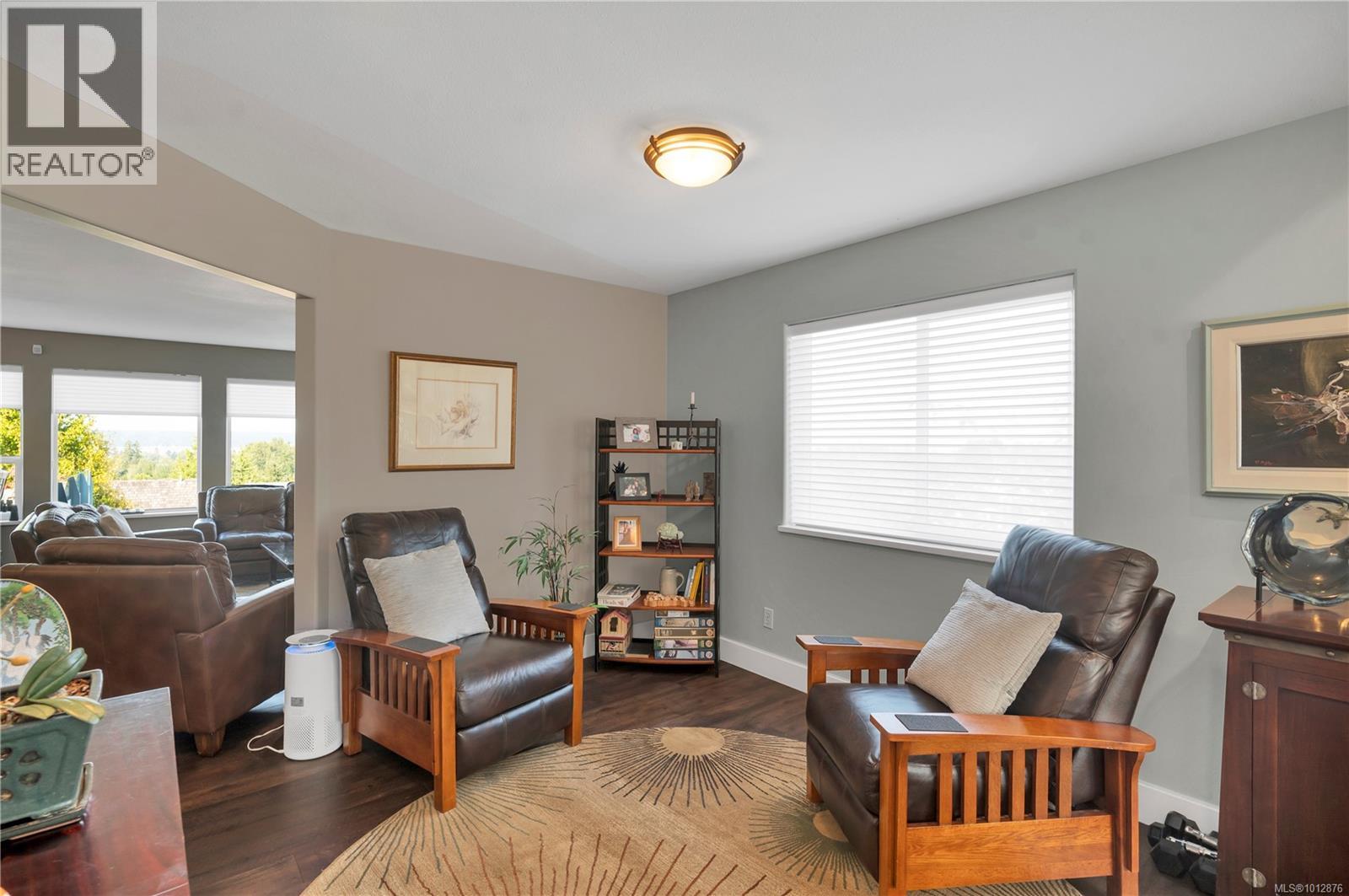 730 Nelson Rd, Campbell River