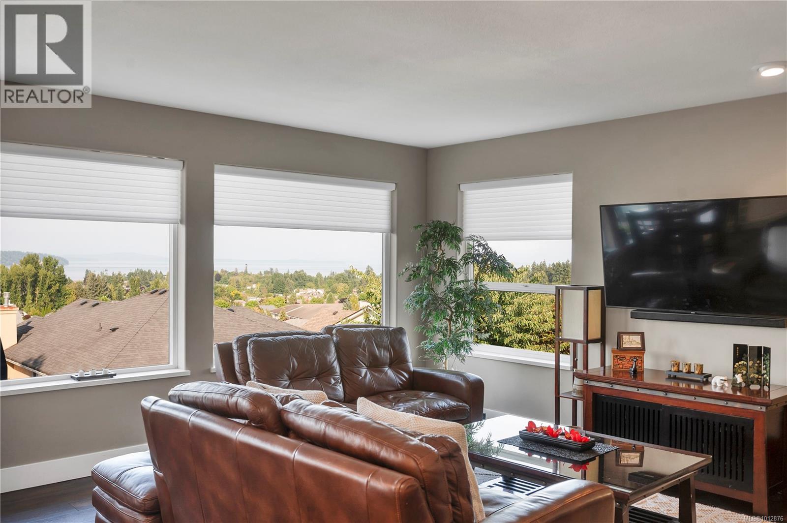 730 Nelson Rd, Campbell River