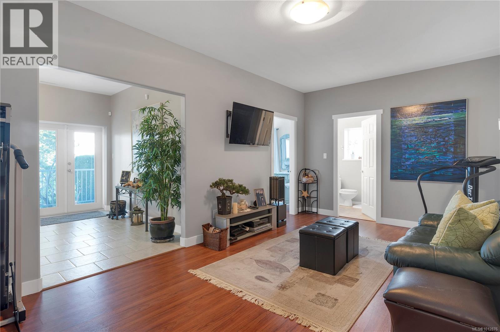 730 Nelson Rd, Campbell River