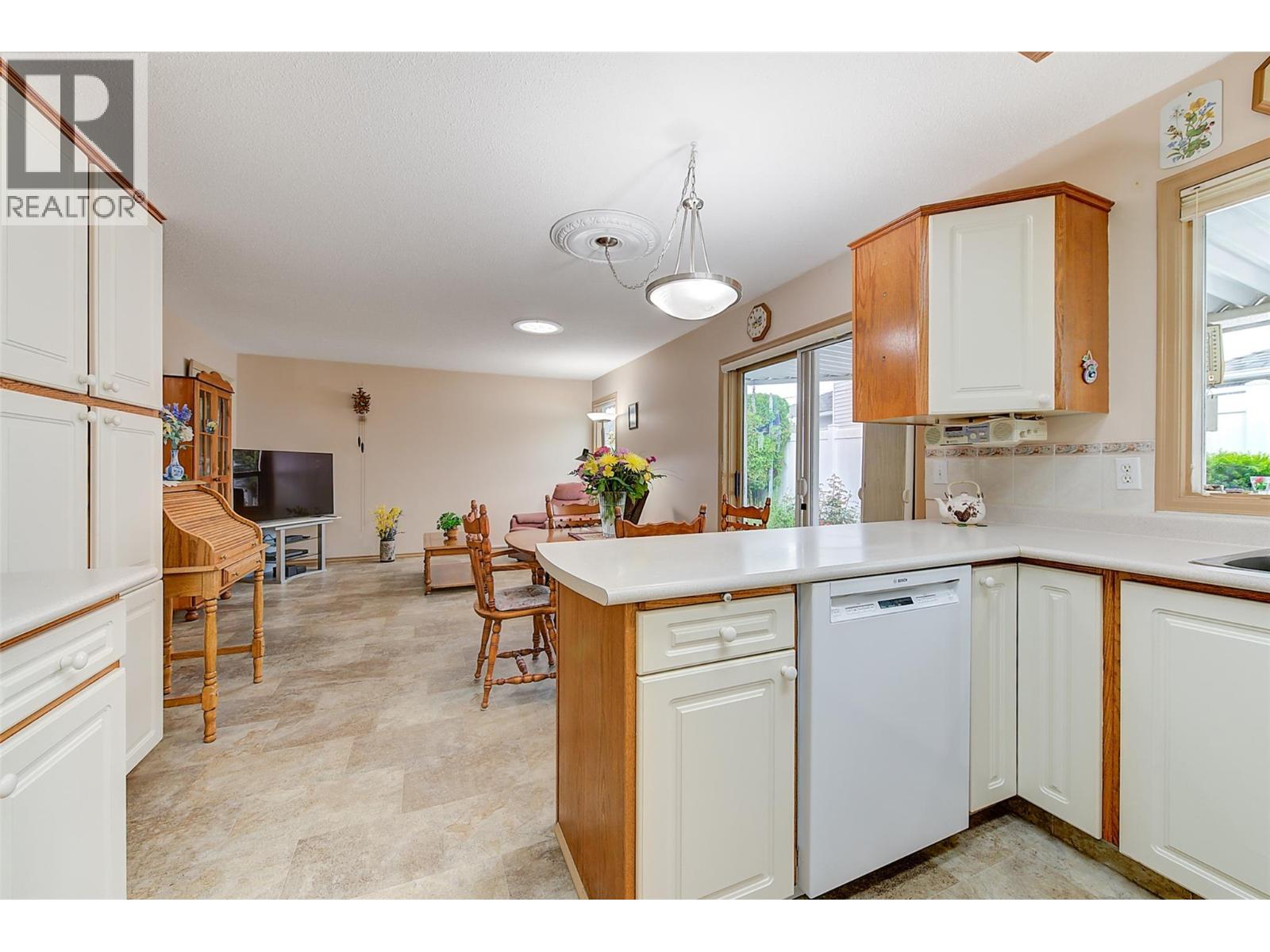 37 1101 Cameron Avenue, Kelowna