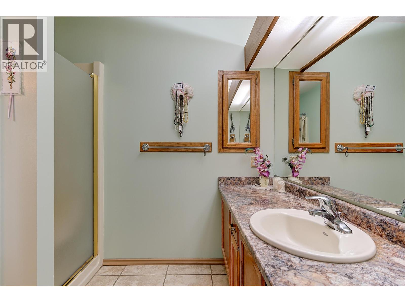 37 1101 Cameron Avenue, Kelowna