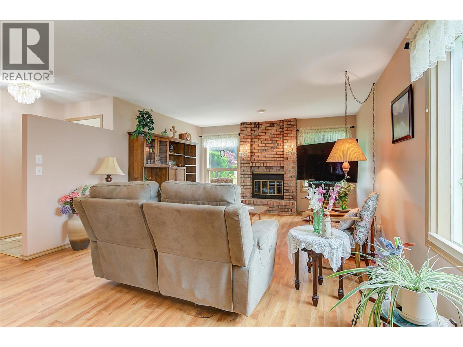 37 1101 Cameron Avenue, Kelowna