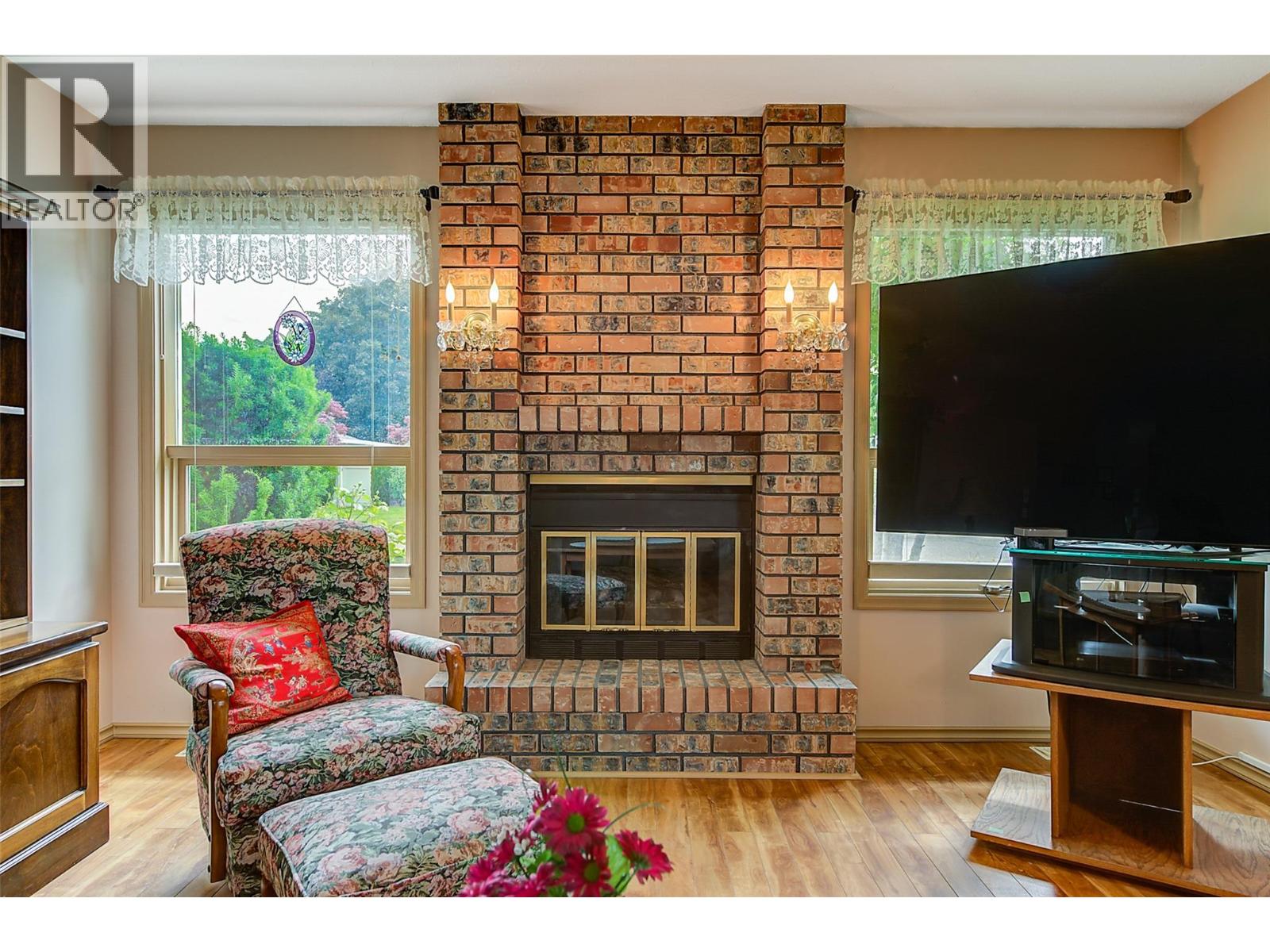 37 1101 Cameron Avenue, Kelowna