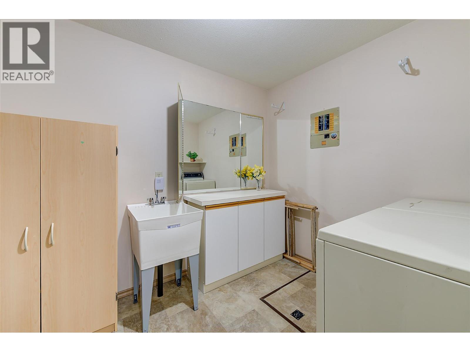 37 1101 Cameron Avenue, Kelowna