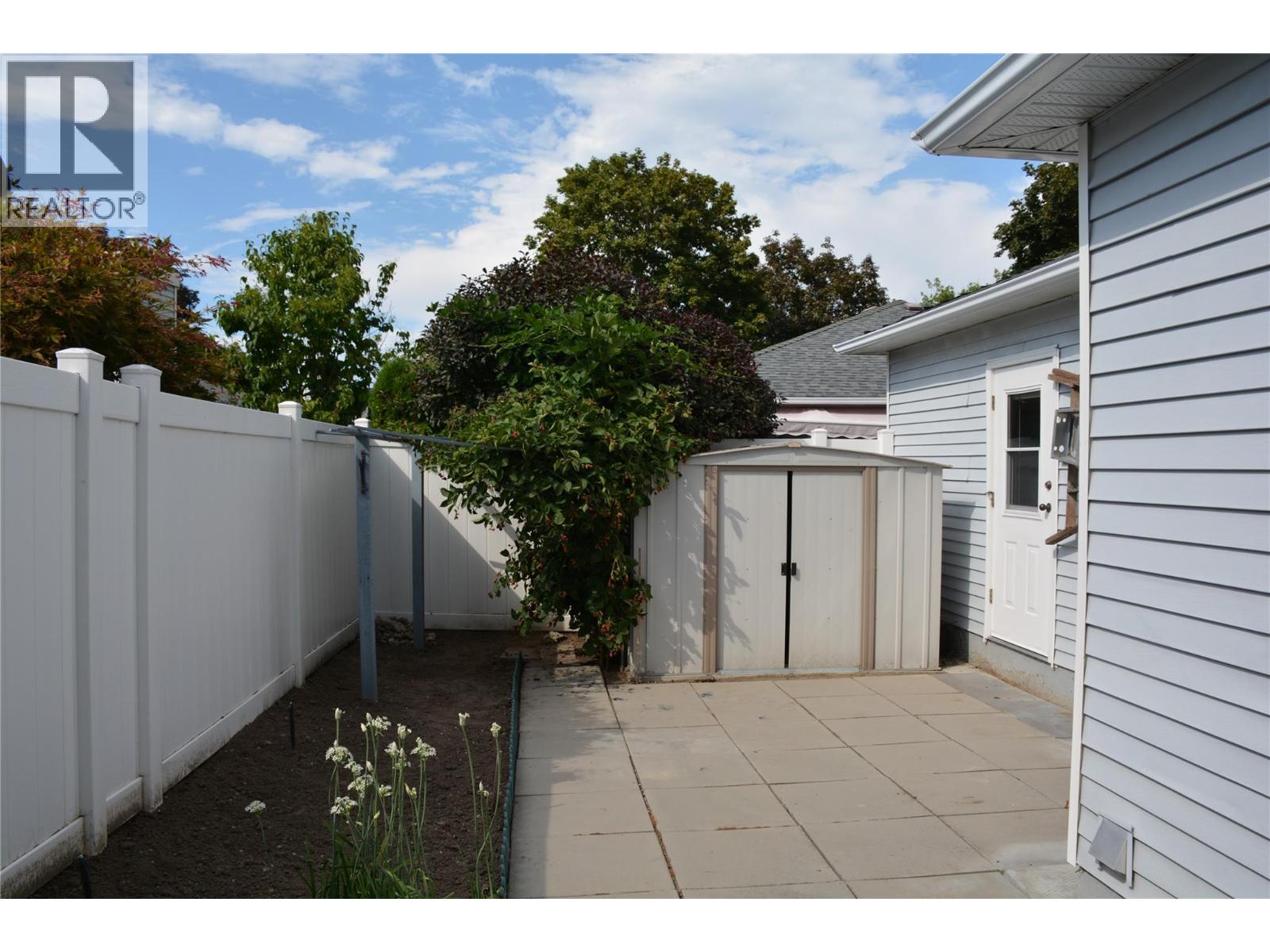 37 1101 Cameron Avenue, Kelowna