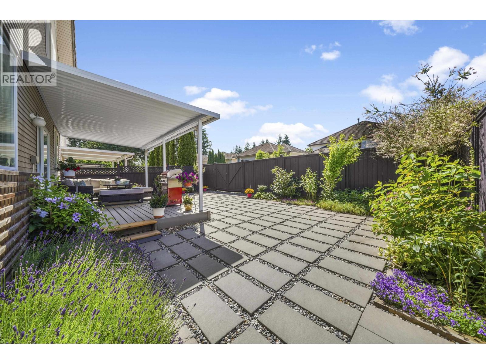 1220 YANGTZE PLACE, Port Coquitlam