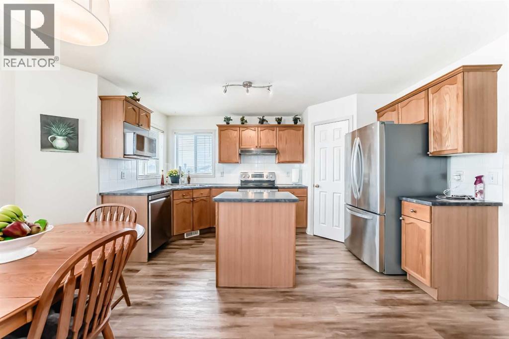 Single Family House for Sale in  Copperfield Gardens SE Copperfield Calgary 