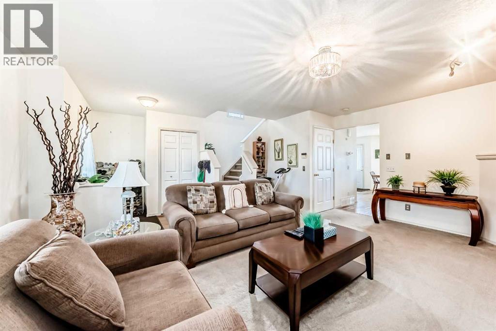 Single Family House for Sale in  Copperfield Gardens SE Copperfield Calgary 