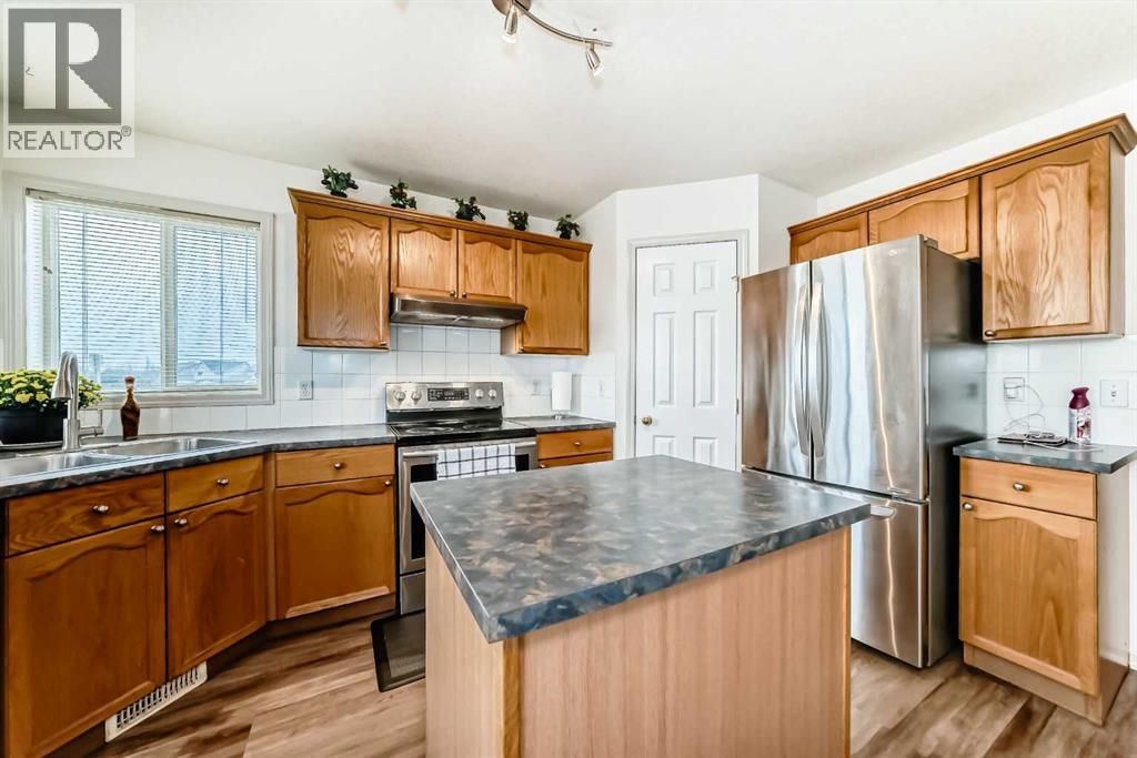 Single Family House for Sale in  Copperfield Gardens SE Copperfield Calgary 