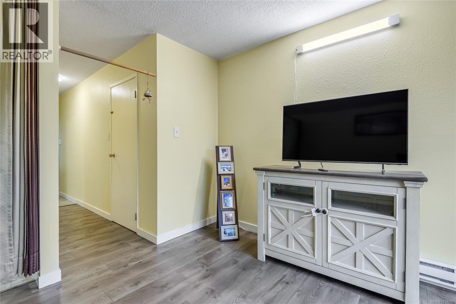 1 158 Back Rd, Courtenay