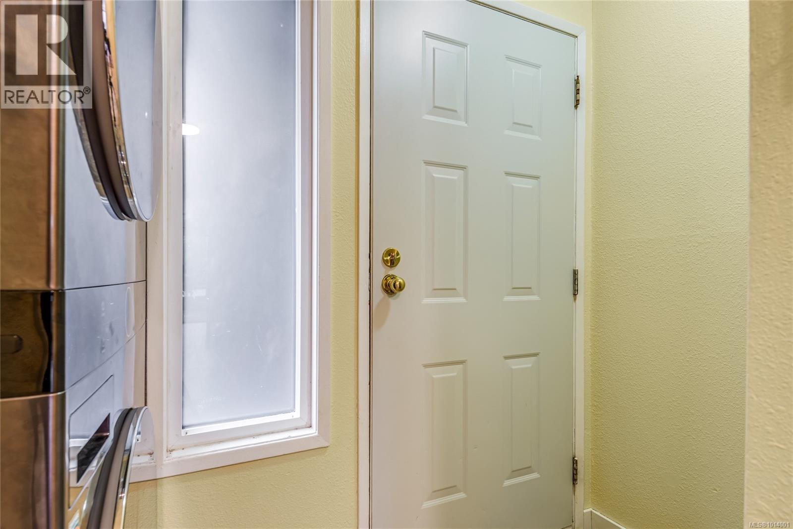 1 158 Back Rd, Courtenay