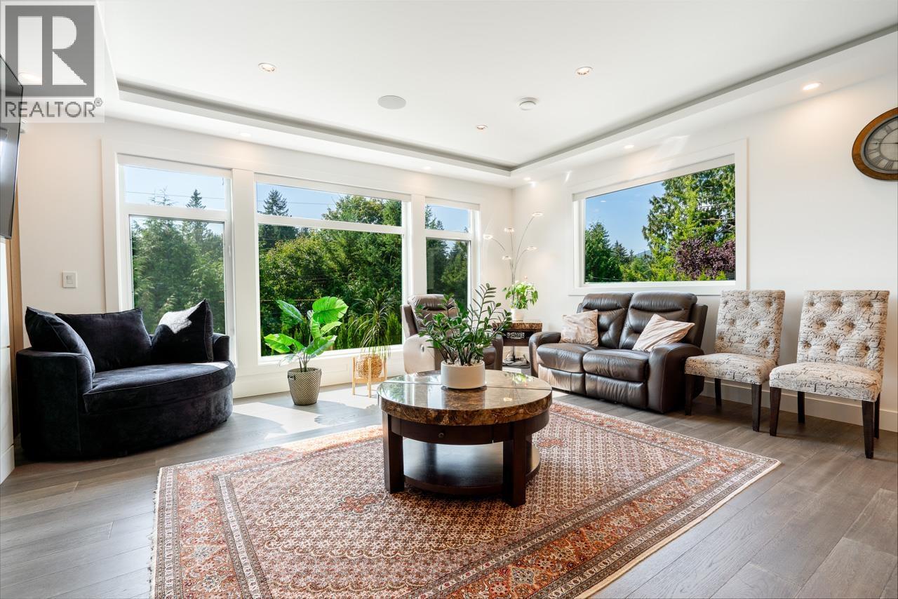 4399 HIGHLAND BOULEVARD, North Vancouver