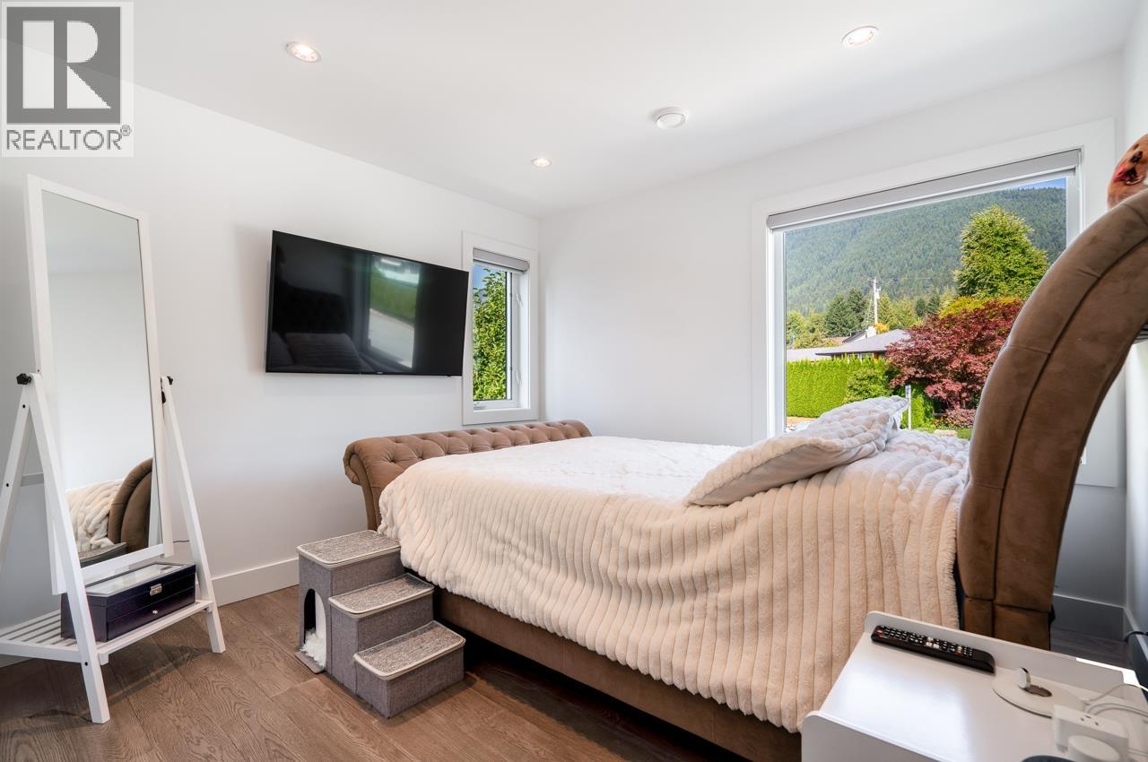 4399 HIGHLAND BOULEVARD, North Vancouver