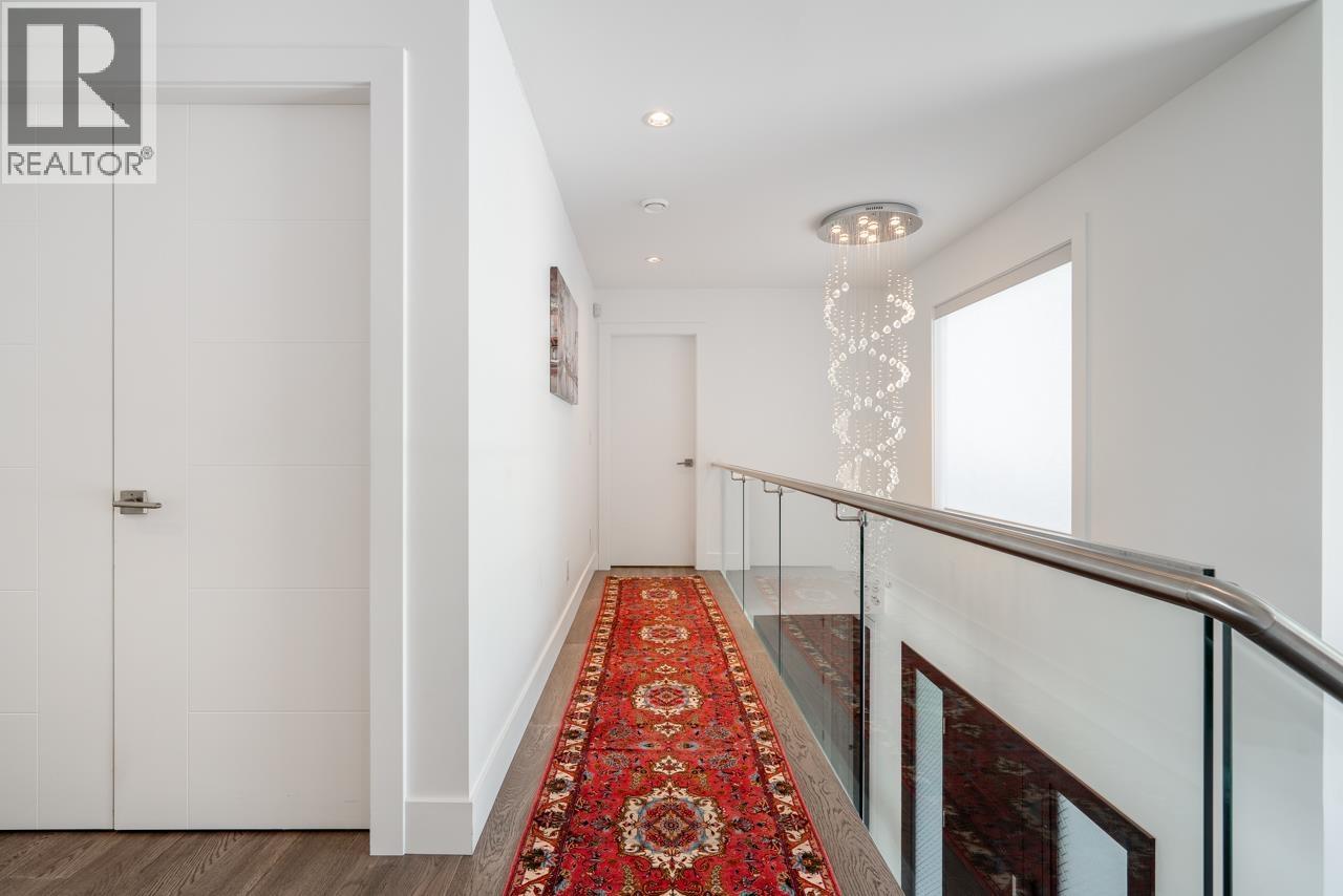 4399 HIGHLAND BOULEVARD, North Vancouver