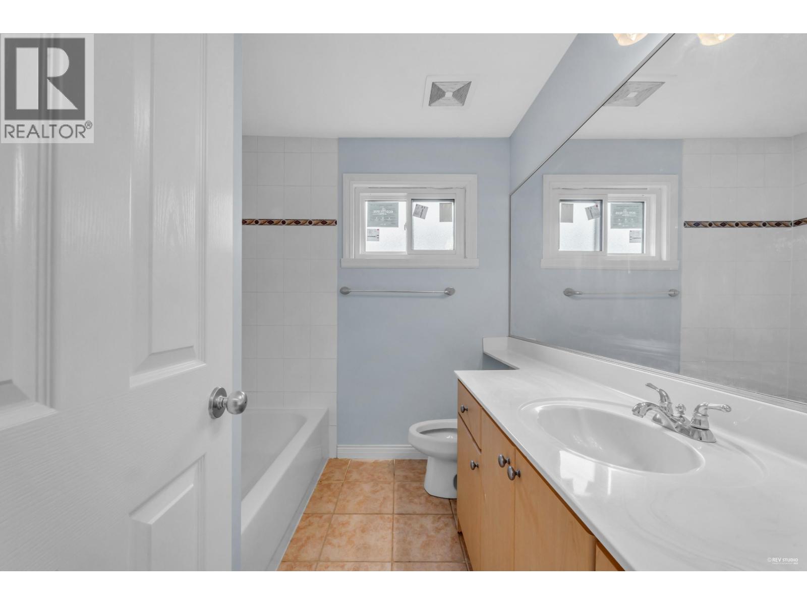 313 E 27 STREET, North Vancouver