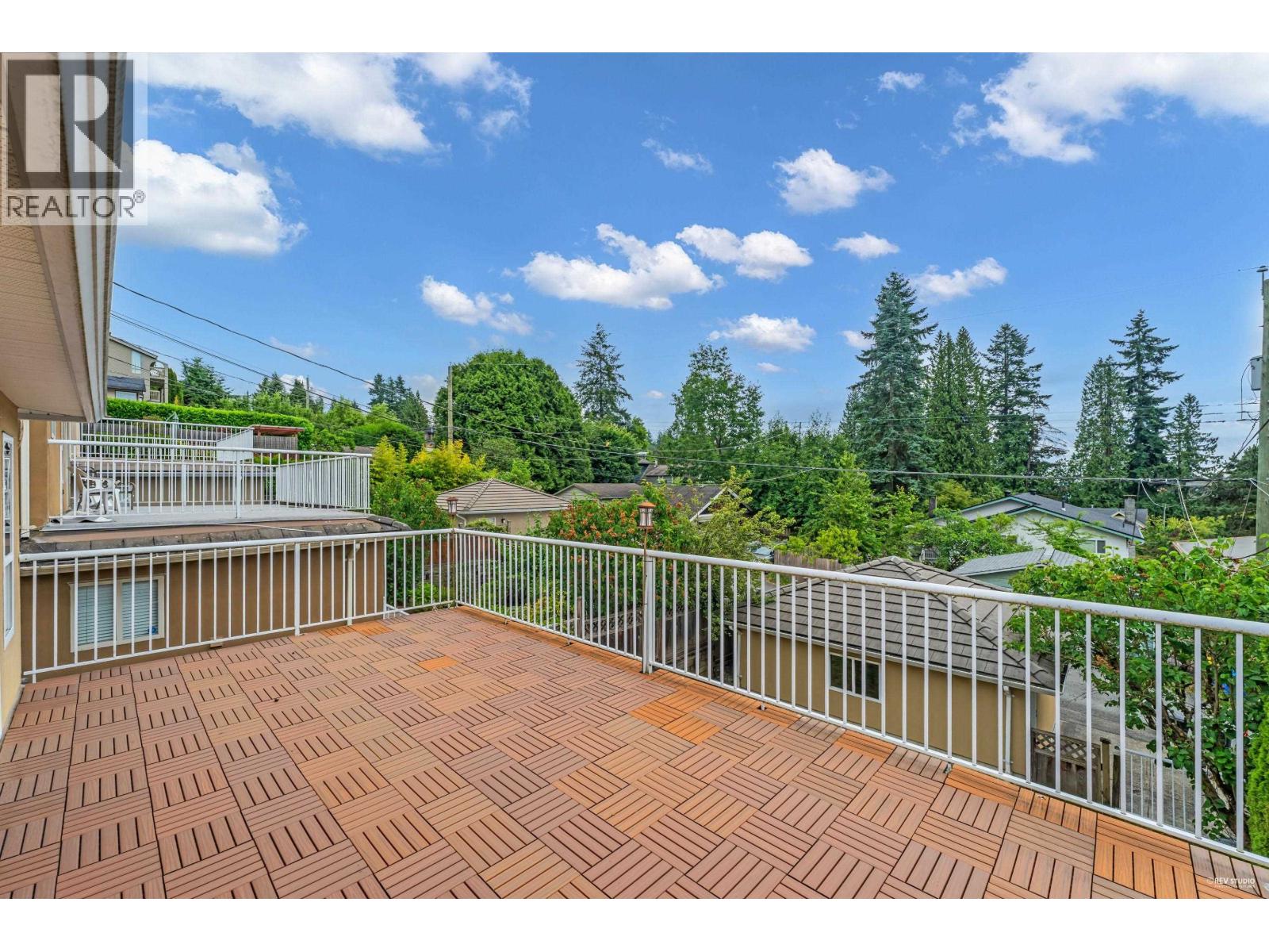 313 E 27 STREET, North Vancouver