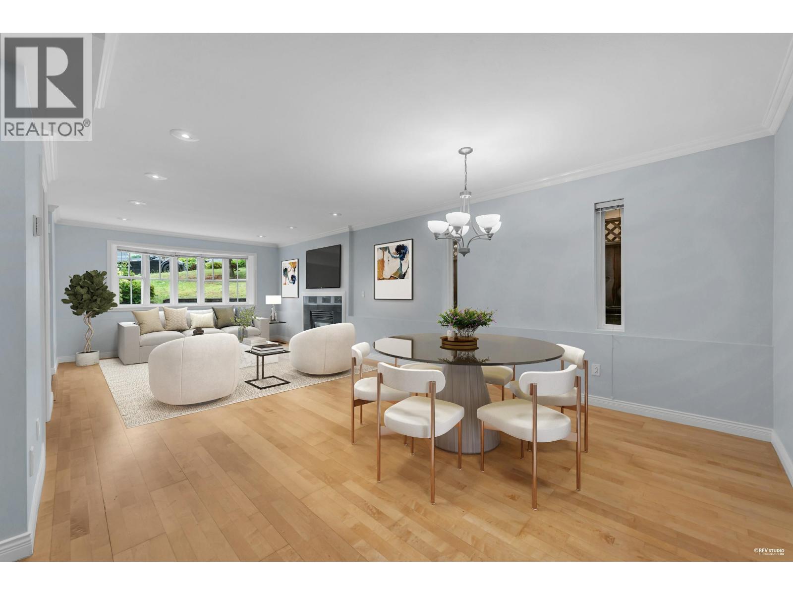 313 E 27 STREET, North Vancouver