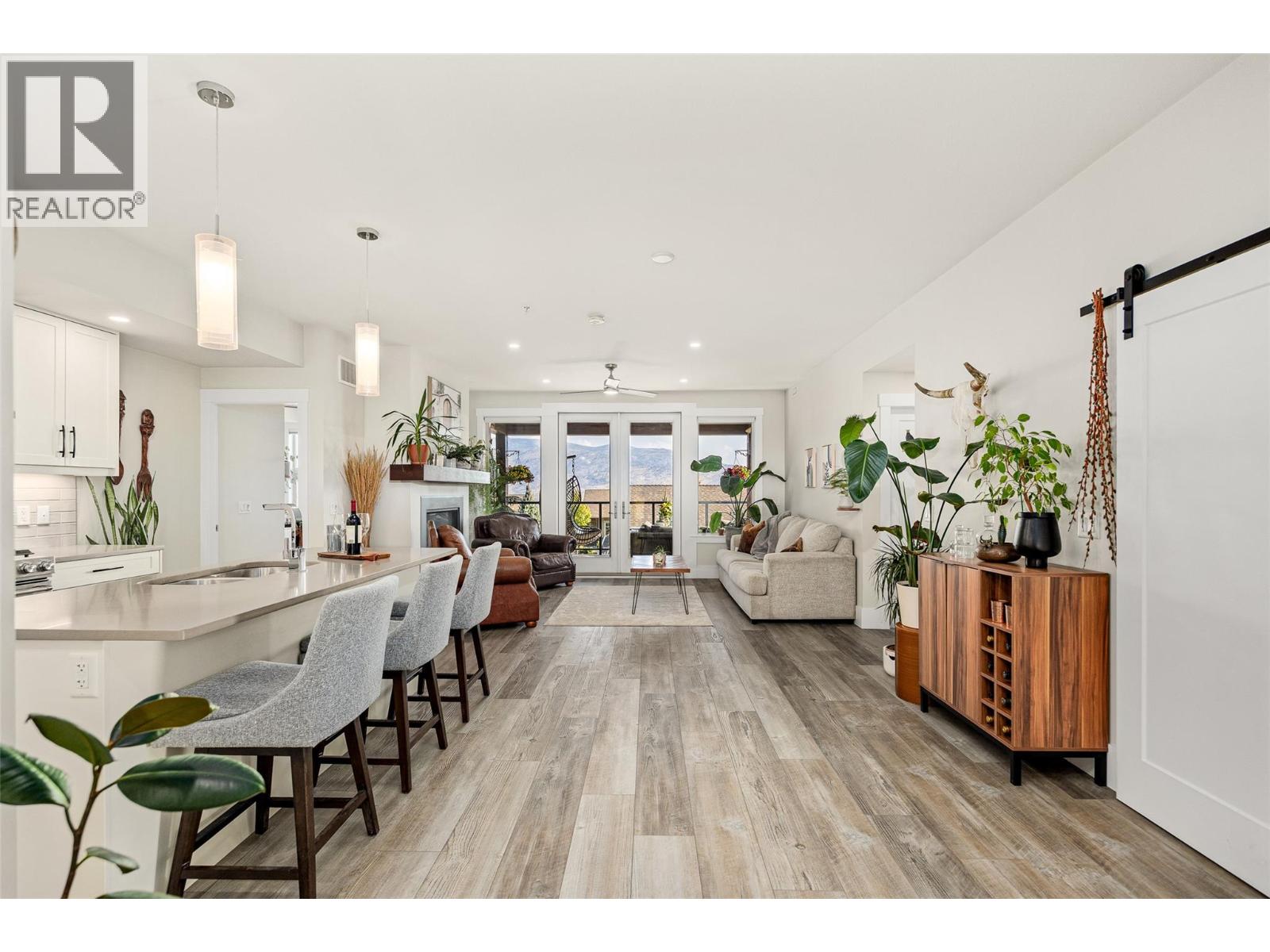 224 4000 Redstone Crescent, Peachland