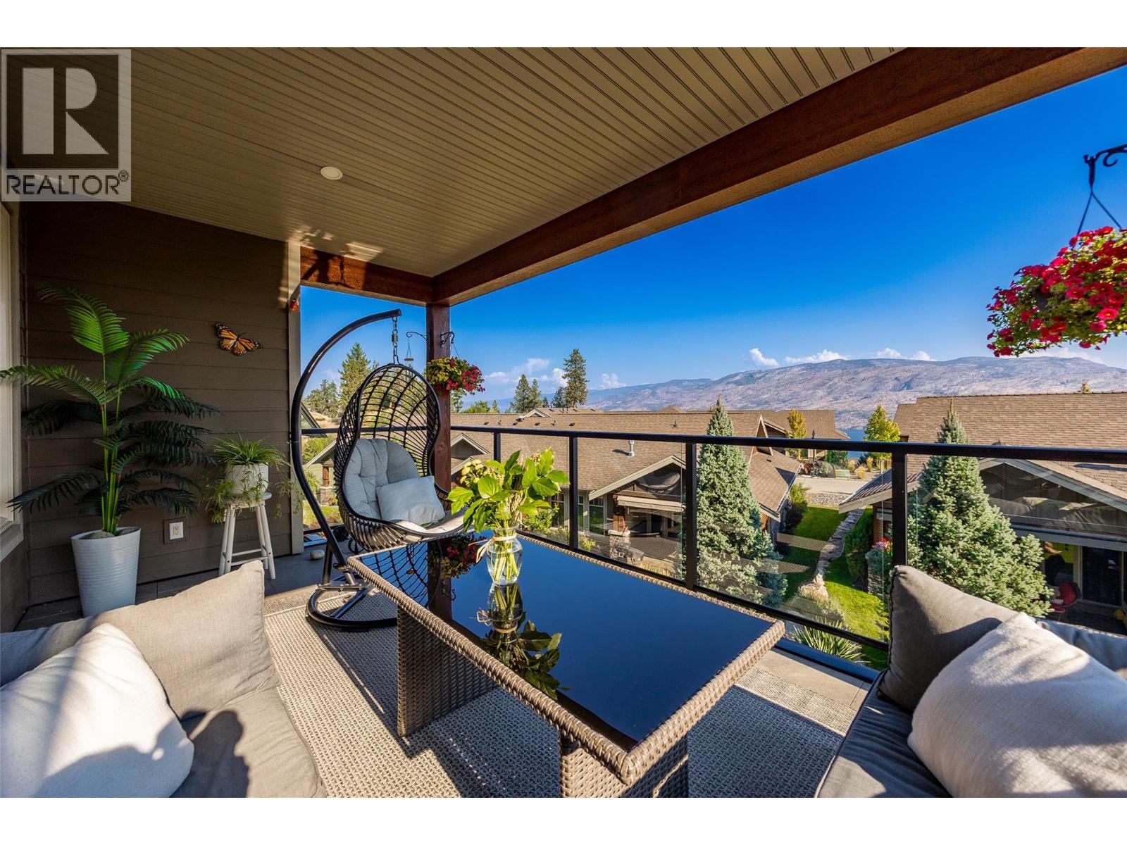 224 4000 Redstone Crescent, Peachland
