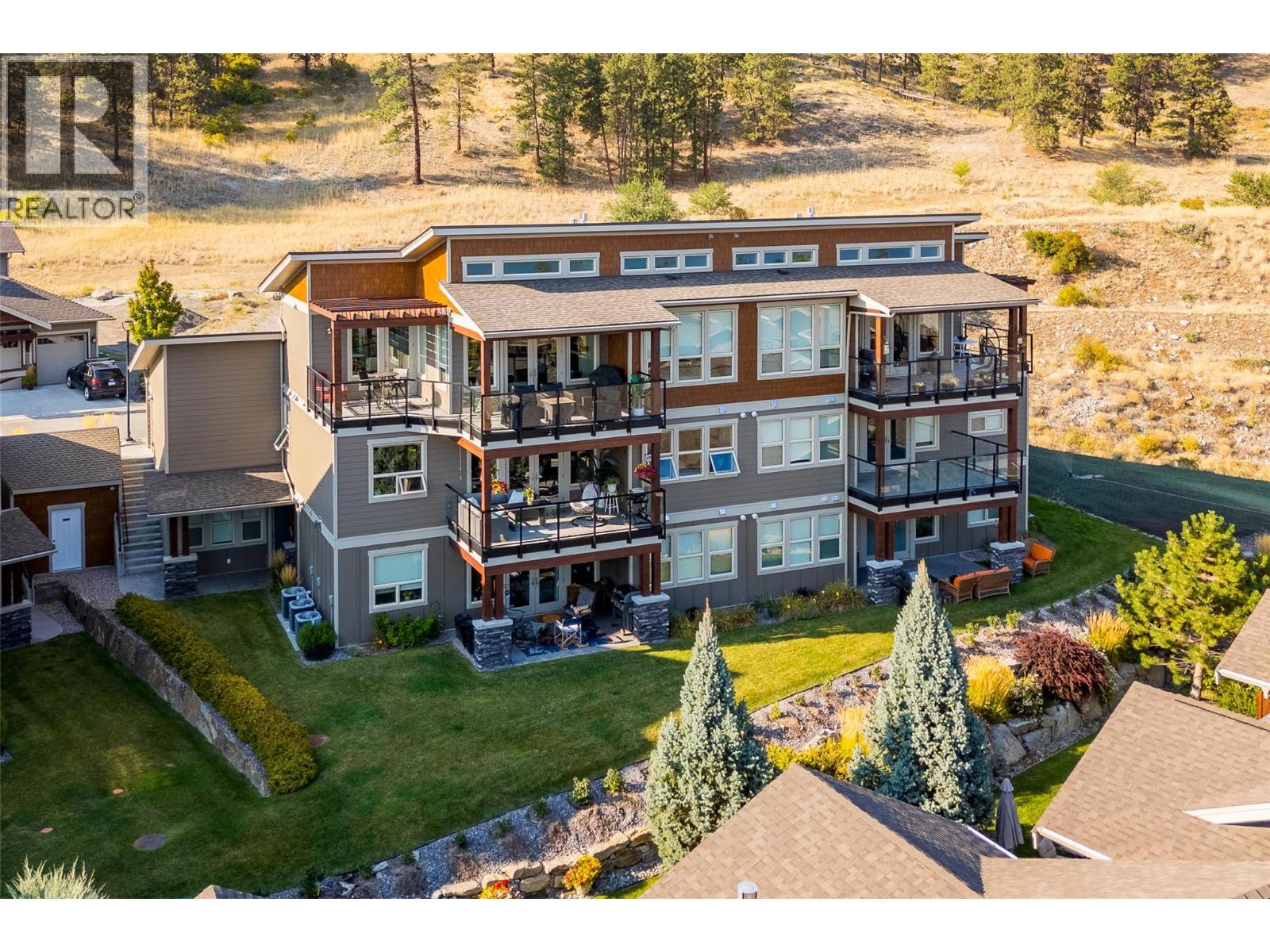 224 4000 Redstone Crescent, Peachland