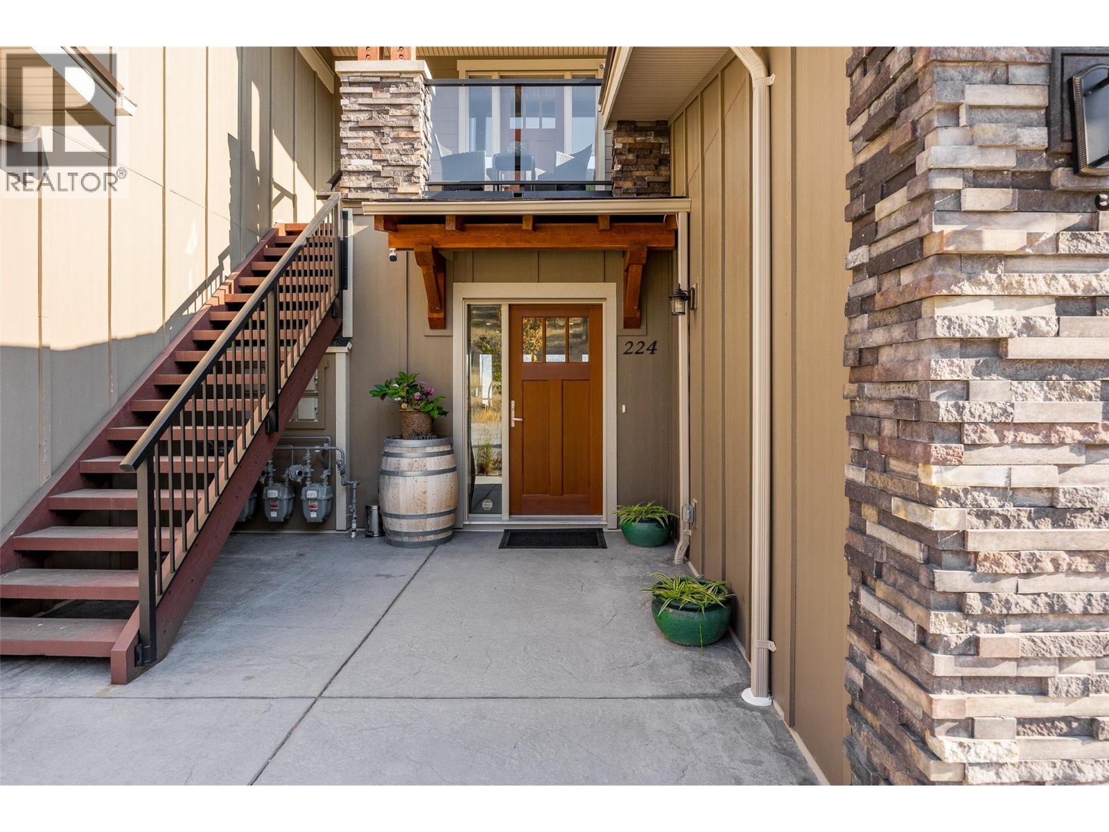 224 4000 Redstone Crescent, Peachland