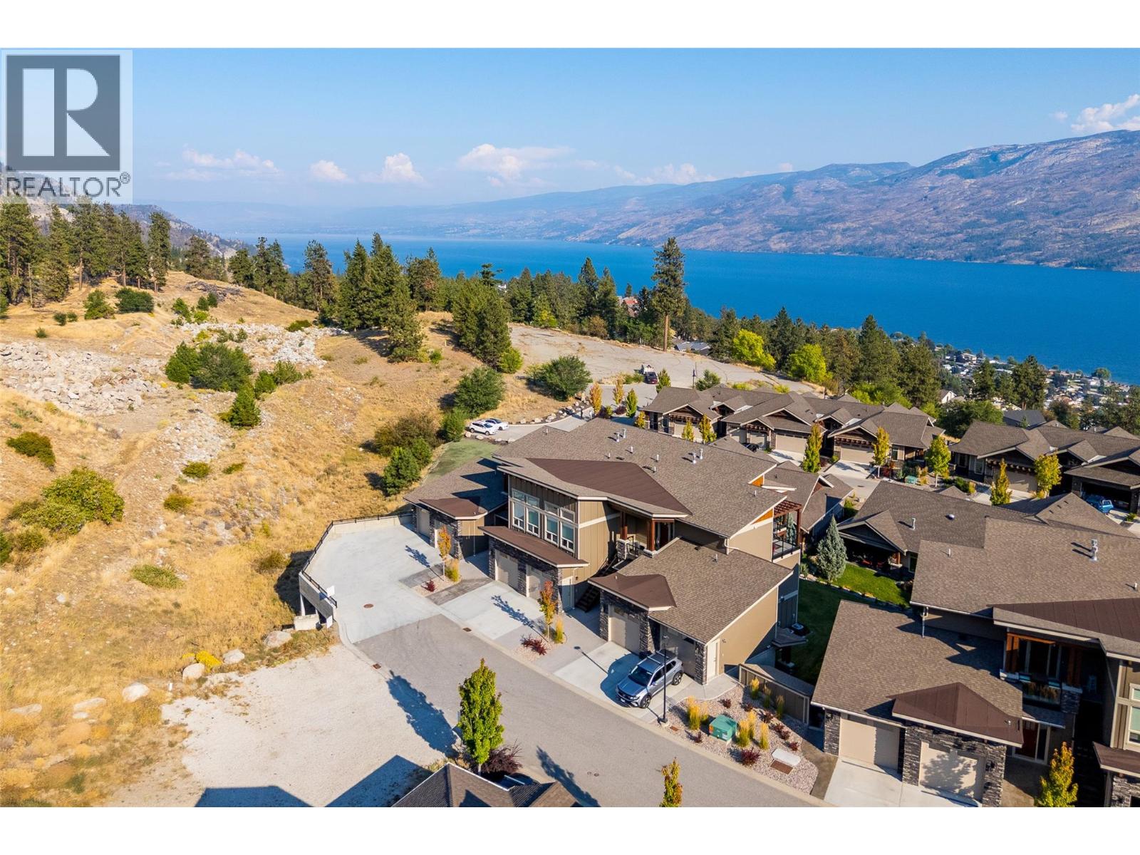 224 4000 Redstone Crescent, Peachland